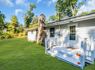 632 Dorothy Ln, Landing, NJ 07850