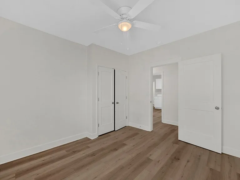 638 Branch St — Photo 8
