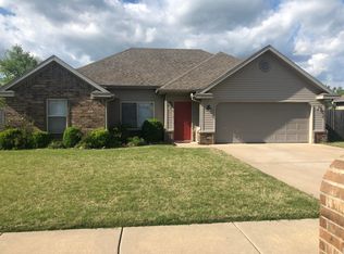 760 Carroll Dr, Prairie Grove, AR 72753