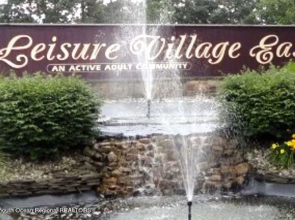 944 Aberdeen Drive #E, Lakewood, NJ 08701