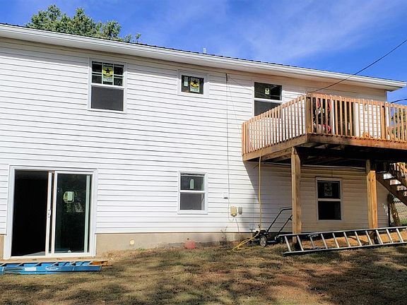 4th image of 134 Hager Dr