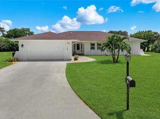 193 Heather Grove Ln, Naples, FL 34113