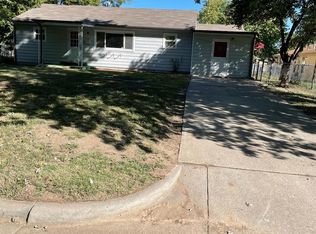 826 W 11th St, Junction City, KS 66441