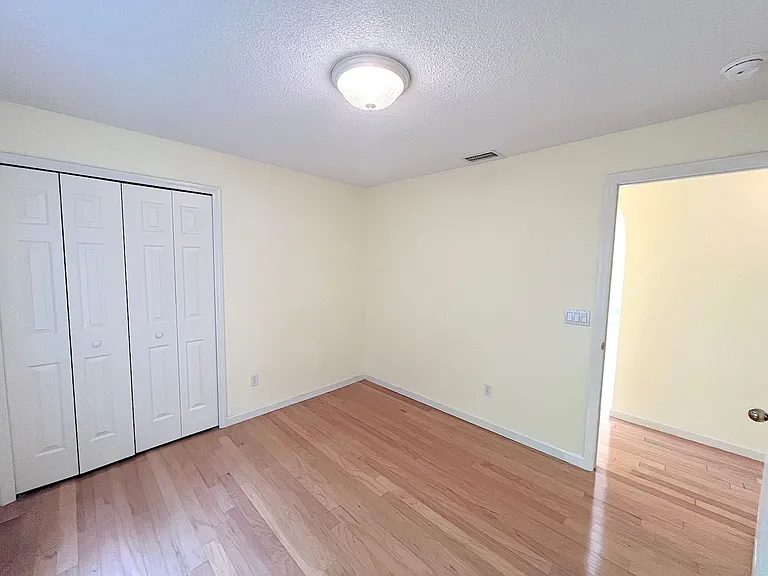 87 Rose Dr — Photo 43