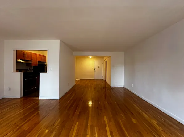 3380 Nostrand Avenue image 1 of 8