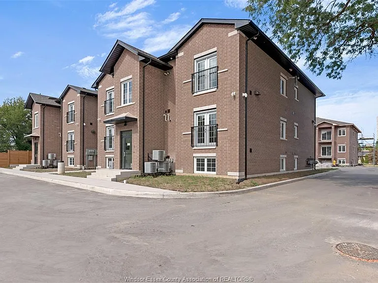 233 Watson Ave #306 — Photo 17