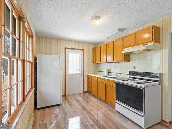 154 Stag Run Dr, Mansfield, GA 30055