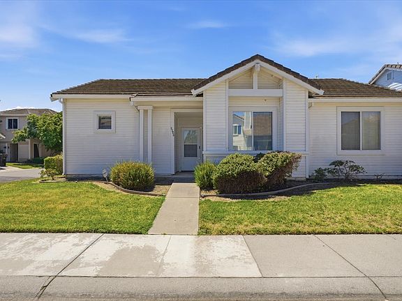4th image of 9386 Laguna Pointe Way