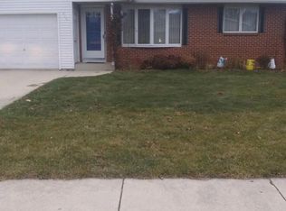 216 W Willow Ave, Cedar Grove, WI 53013