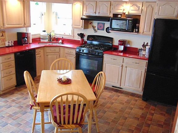 2nd image of 3083 E Bayard Street Ext