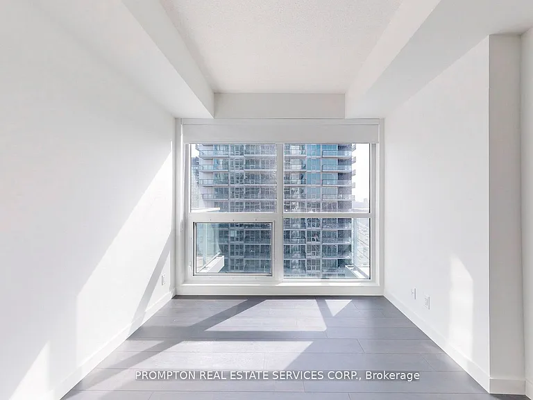 25 McMahon Dr #602 — Photo 20