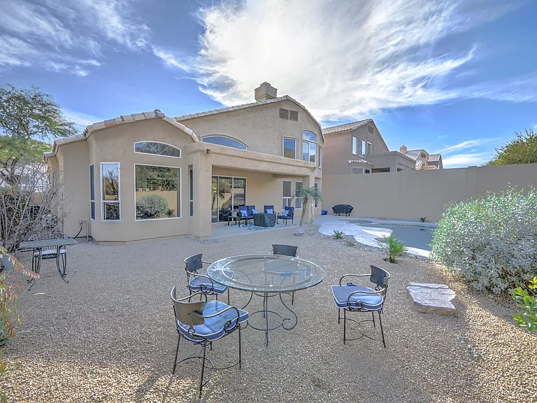 820 E Mountain Sage Dr — Photo 27