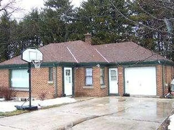 4219 Lakeshore Rd, Sheboygan, WI 53083