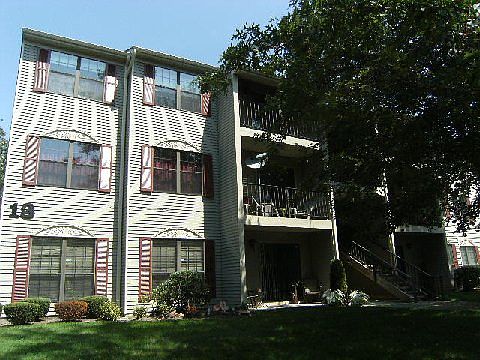 1st image of 97 Sussex Pl #1303