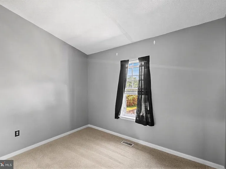 743 Saint Michaels Dr — Photo 22