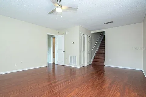 2 bed, 1272 sqft, $1,950 — Photo 2