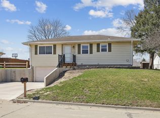 602 S 10th St, Adel, IA 50003