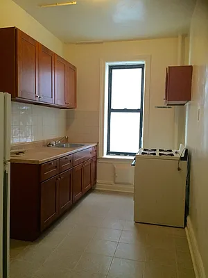 Rented by BRICK & GALO REALTY CORP | media 9