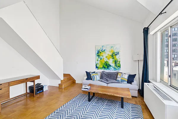 Rented by REAL New York | media 33