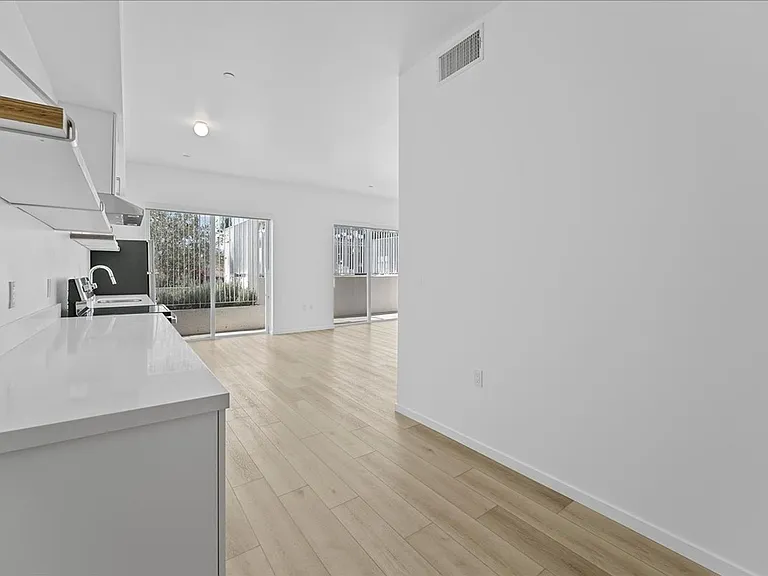 636 N. Juanita Ave, Los Angeles, CA 90004 — Photo 10