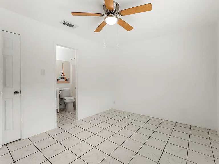 2501 Teri Rd #B — Photo 14