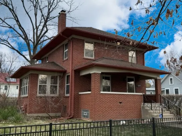 1000 Logan Ave, Elgin, IL 60120