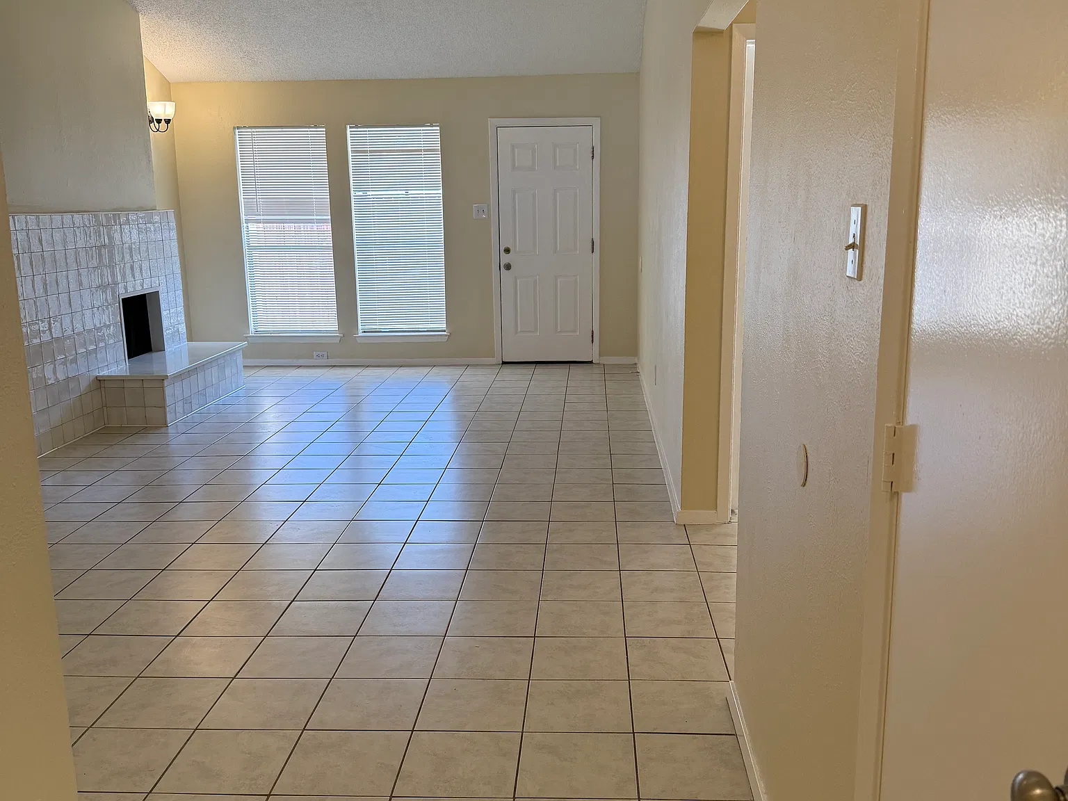 2717 Saint George Pl — Photo 3
