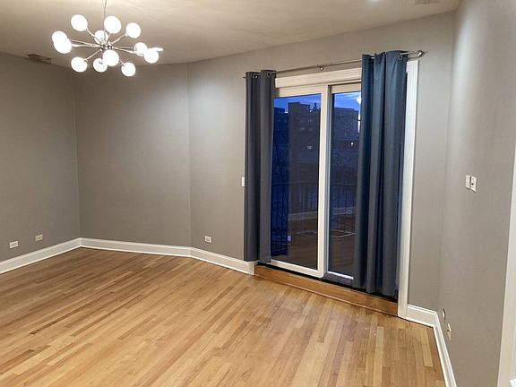4th image of 4662 N Winthrop Ave