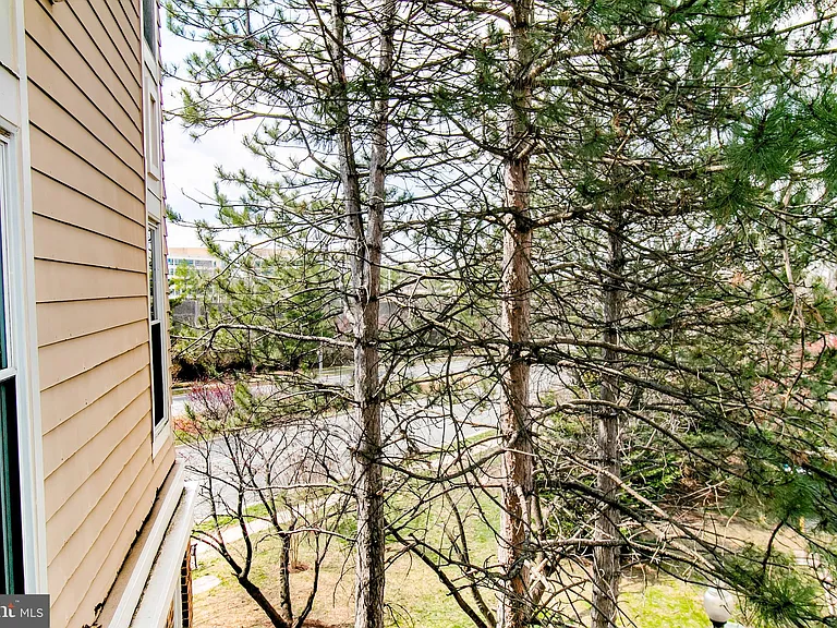 2204 Westcourt Ln #306 — Photo 17