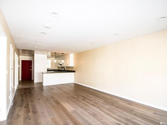 3rd image of 573 28th Ave APT 1