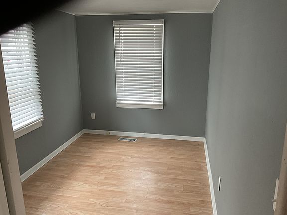5th image of 153 S Randolph Ave
