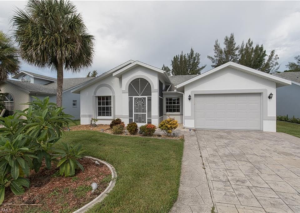 1st image of 3984 Sabal Springs Blvd