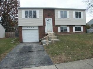2096 Opal Ln, Grove City, OH 43123