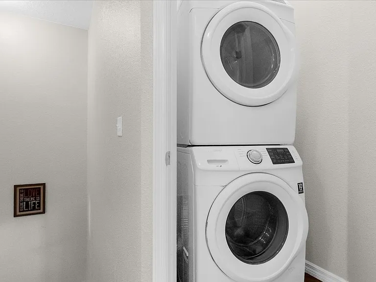 5350 Diplomat Ct #108 — Photo 27