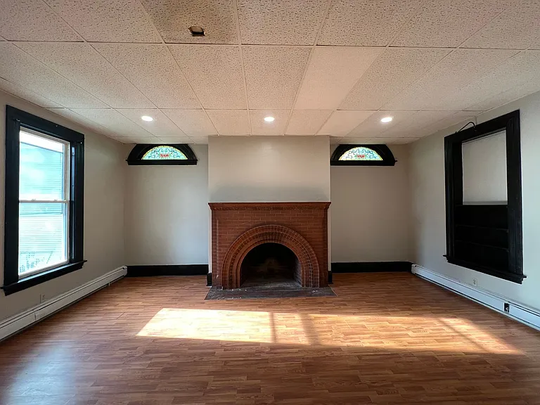 85 Prospect St — Photo 17