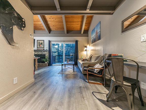 3rd image of 3115 N Lake Blvd #17