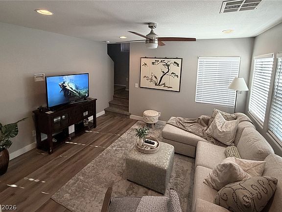 3rd image of 9012 Embroidery Ave