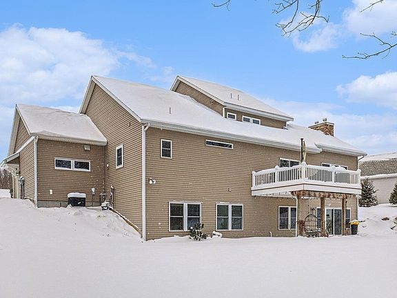2nd image of 6436 Summer Meadows Dr NE