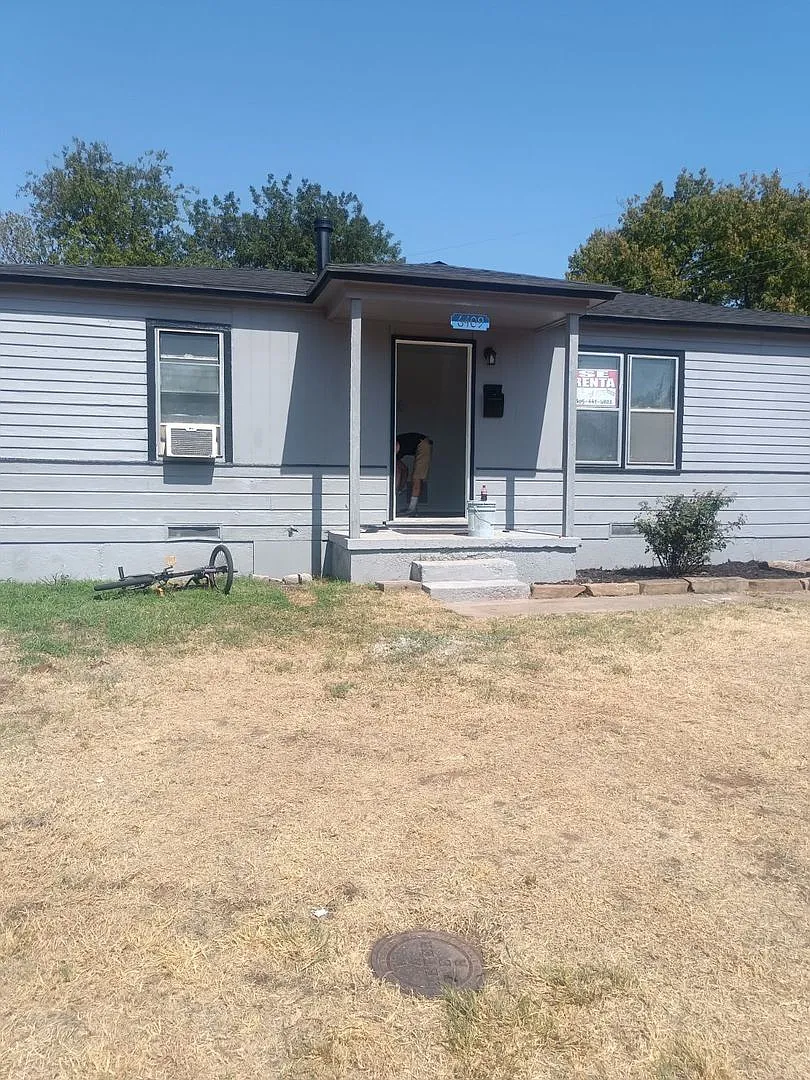 Welcome Home to 6409 Cox Ave! — Photo 1