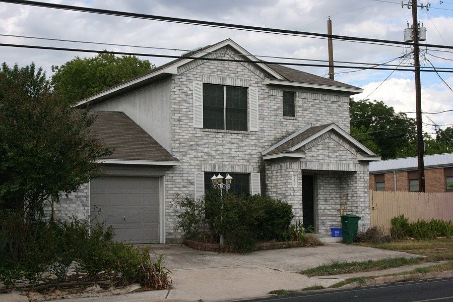 1st image of 5301 Roosevelt Ave #B