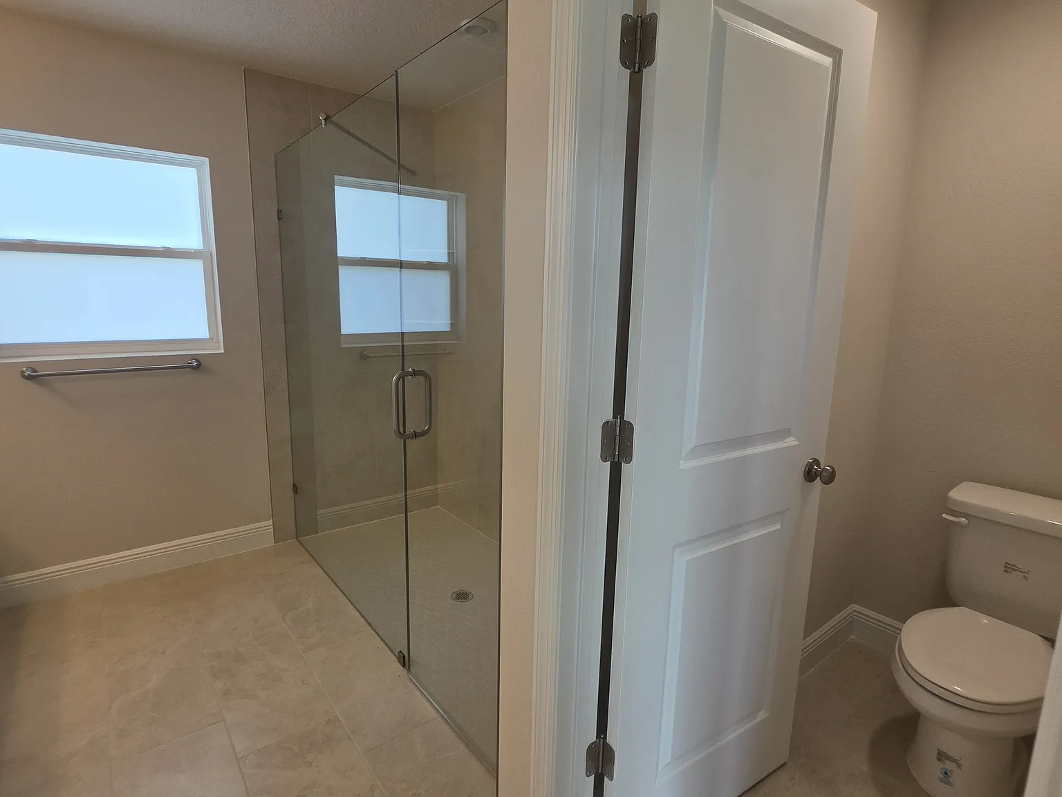 4 bed, 1856 sqft, $2,295 — Photo 3