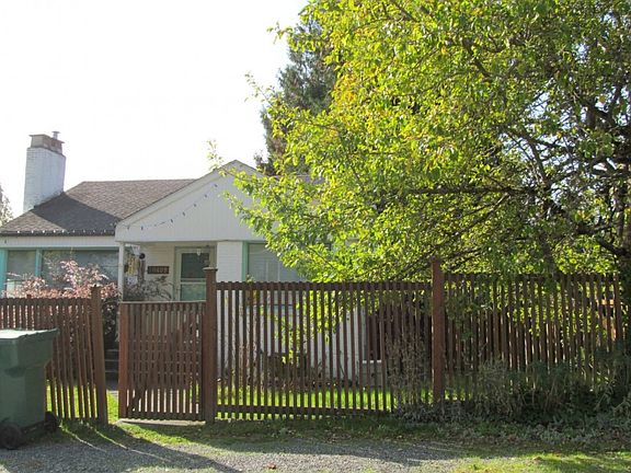 3rd image of 10409 20th Ave NE