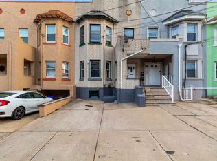 710 Avenue E, Bayonne, NJ 07002
