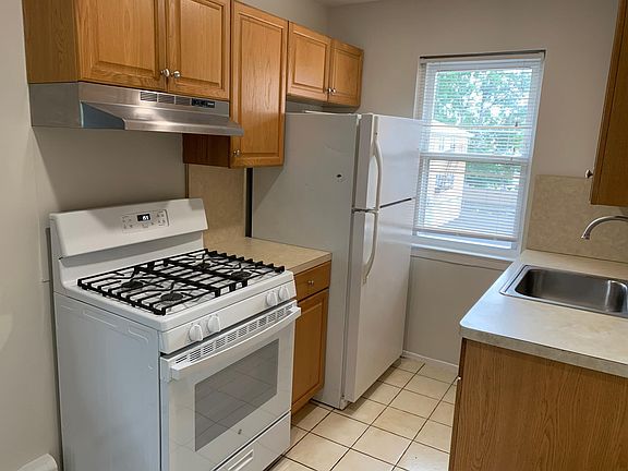 5th image of 725 Joralemon St Unit 70