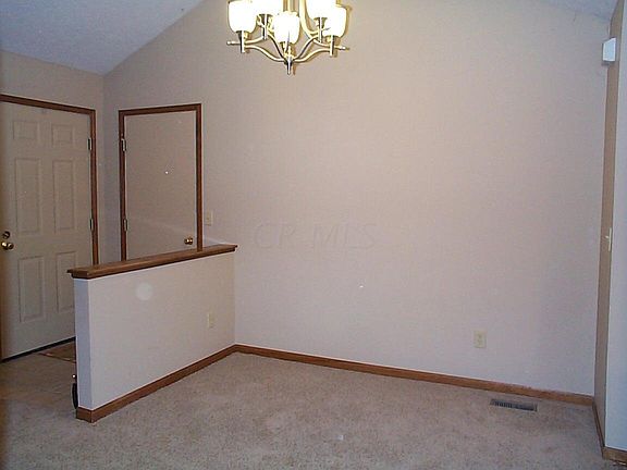3rd image of 6044 Glenvillage Dr