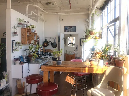 Rented by Carnegie Management Inc | media 34