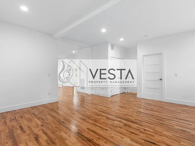 510 Deaverview Rd — Photo 10