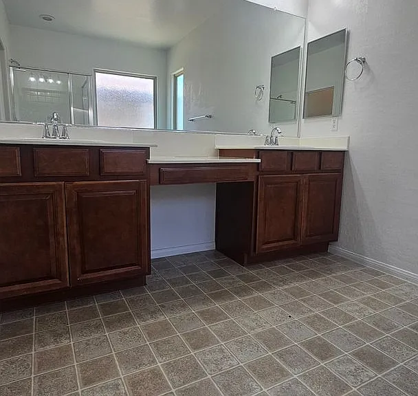 5367 Glenburnie St — Photo 30