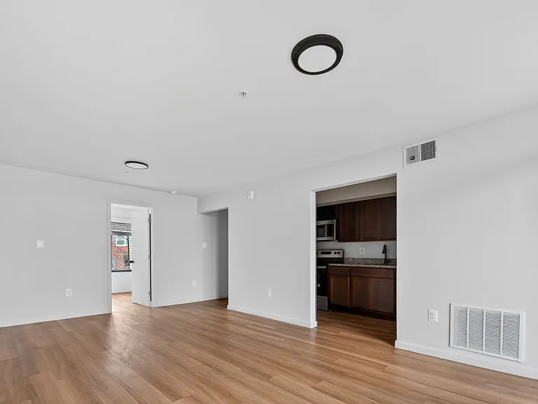 851 Yuma St SE — Photo 5