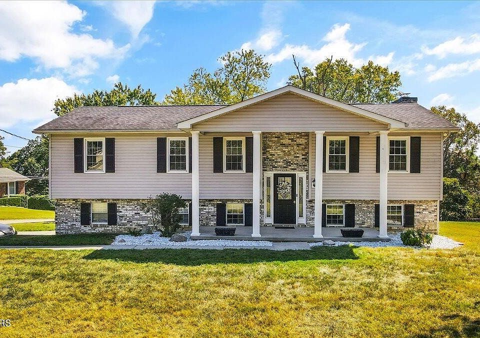 1st image of 1116 Spanish Oak Dr